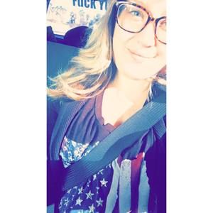 Meet your Posher, Adriana